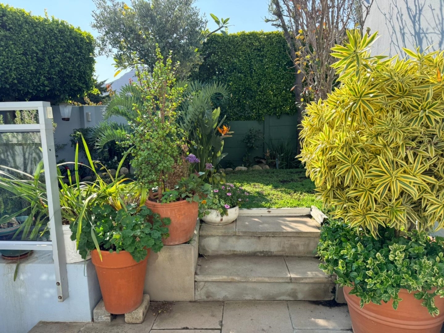 1 Bedroom Property for Sale in Penzance Estate Western Cape